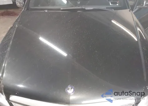 2013 Mercedes-Benz C 300 Sport 4Matic z USA, uszkodzony, nr VIN WDDGF8AB6DA816843